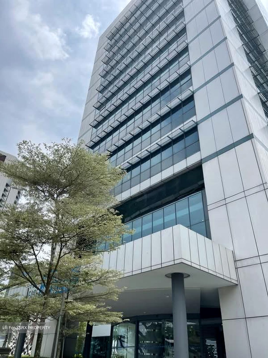 Alexandra Road (D5), Office #588075081